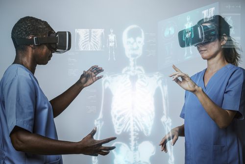 doctors-wearing-vr-simulation-with-hologram-medical-technology (1).jpg
