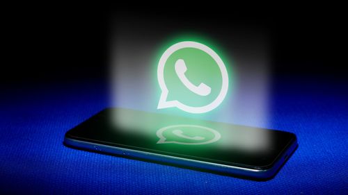 hologram-whatsapp-logo-hologram-whatsapp-logo-image-blue-background (1).jpg
